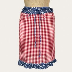 VINTAGE 70s picnic gingham check kitchen apron patriotic Americana plus size 60s